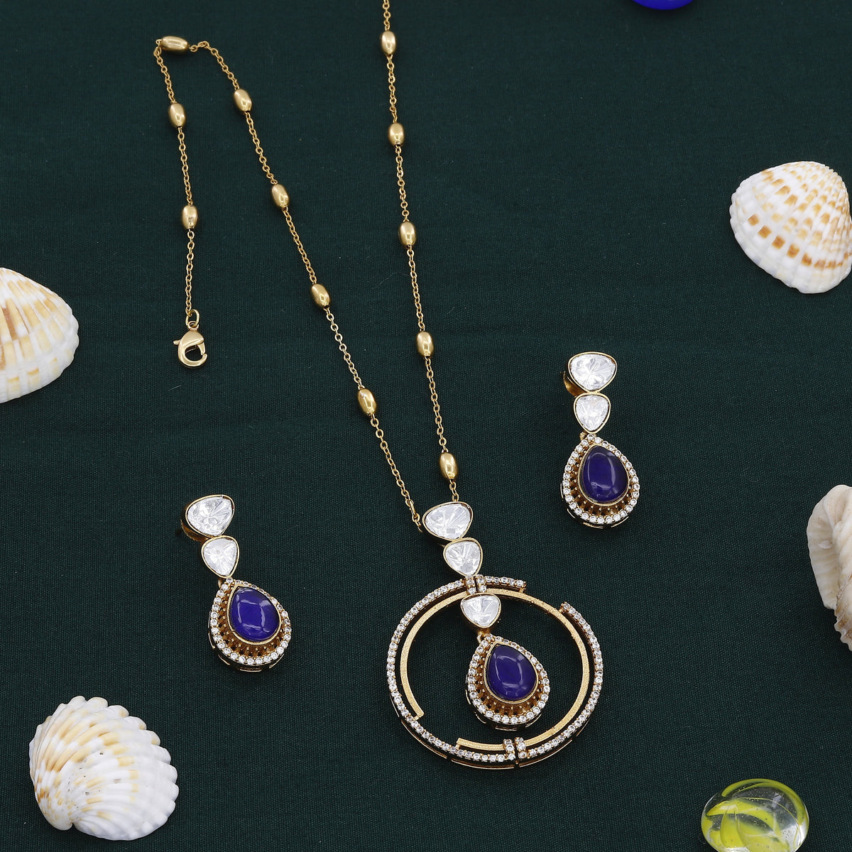 Circle Big Pendent Fusion Necklace Set with Colors