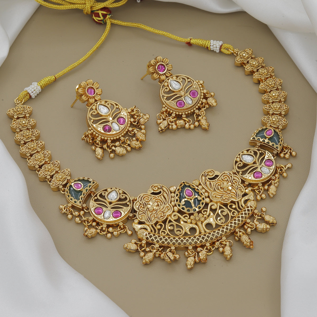 Traditional Antique Kundan & Enamel Necklace Set