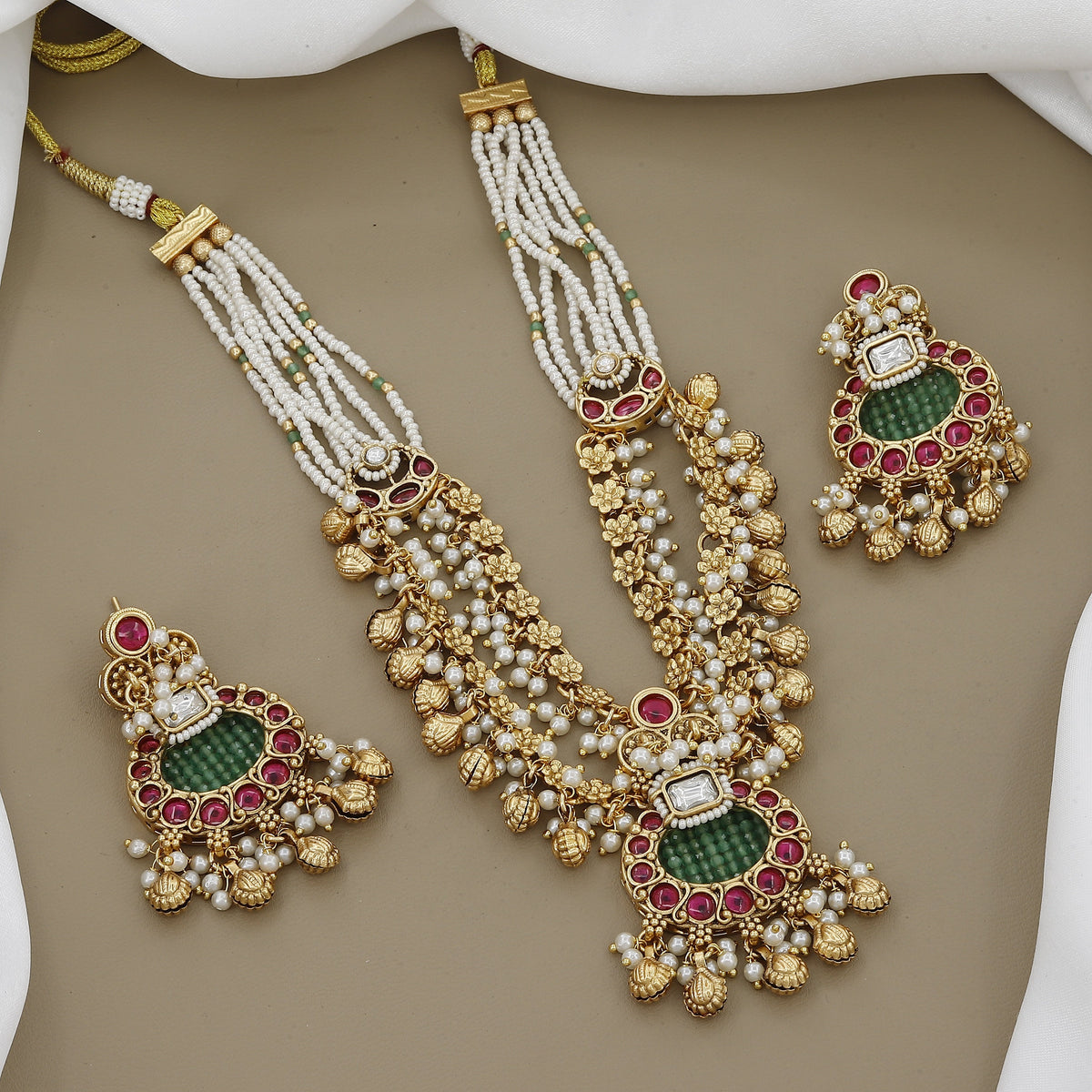Grand Pearl Medium Necklace Set with Jhumka Earrings