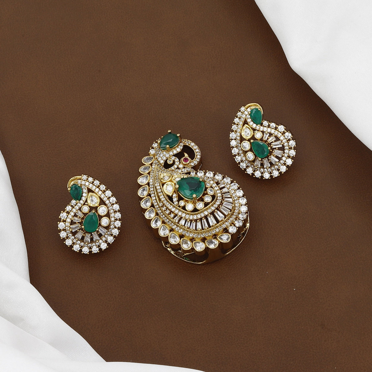 Victorian Polished Paisley Kundan Pendant & Earring Set
