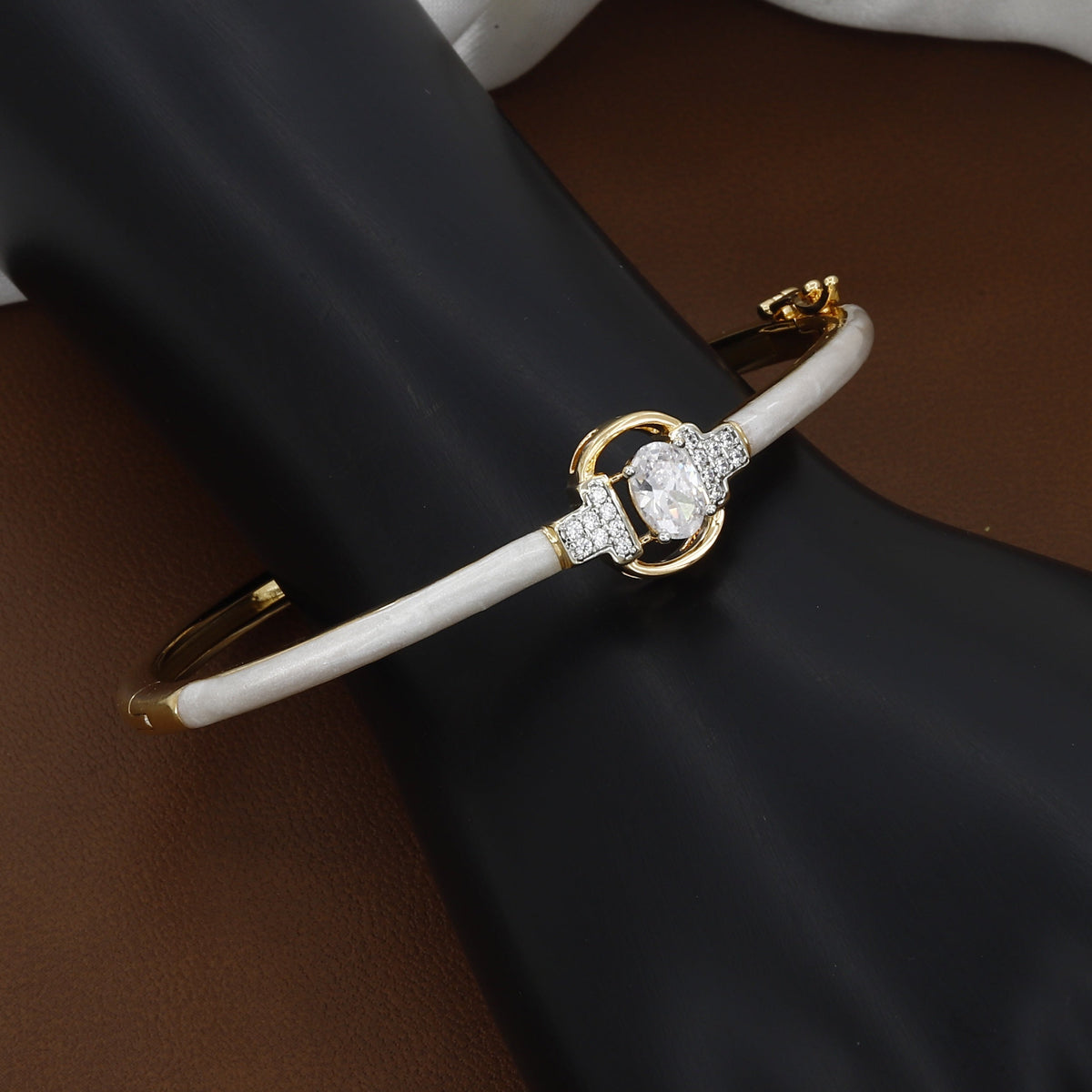 Gold Oval Solitaire Bangle Bracelet with White Inlay