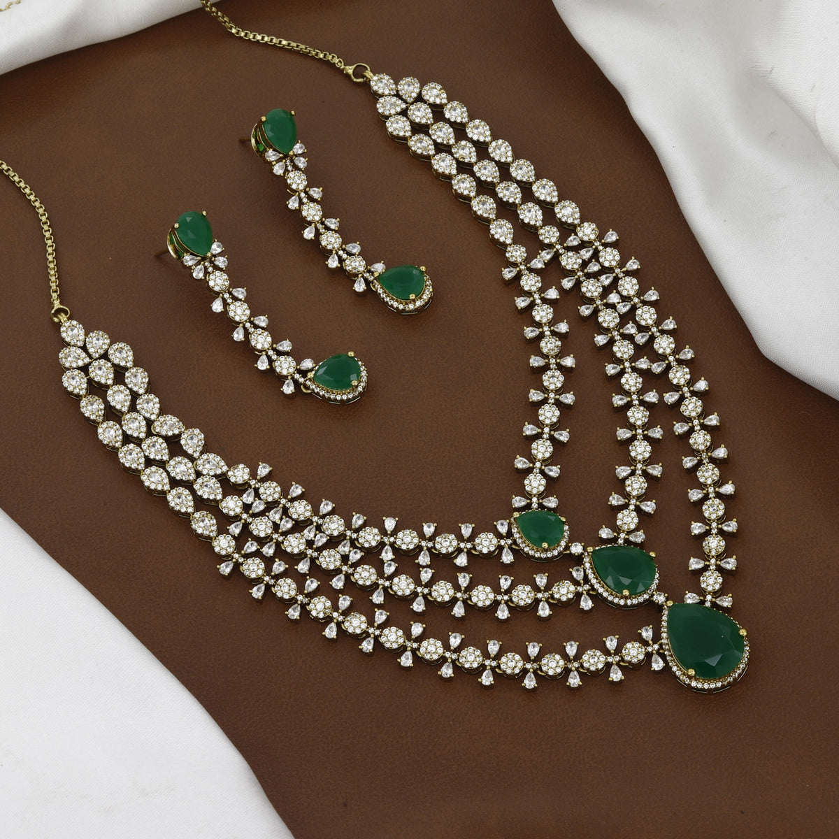 Mehndi Polished Sparkling CZ Vine Leaf Necklace & Chandelier Drop Earring Set
