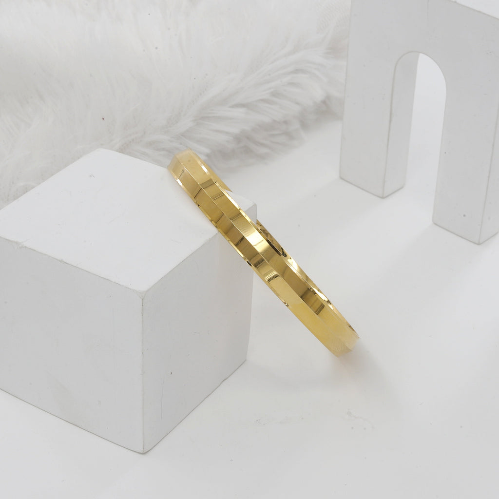 Gold Polished Heavy Starling Panjabi (8mm) Kada(24gm)
