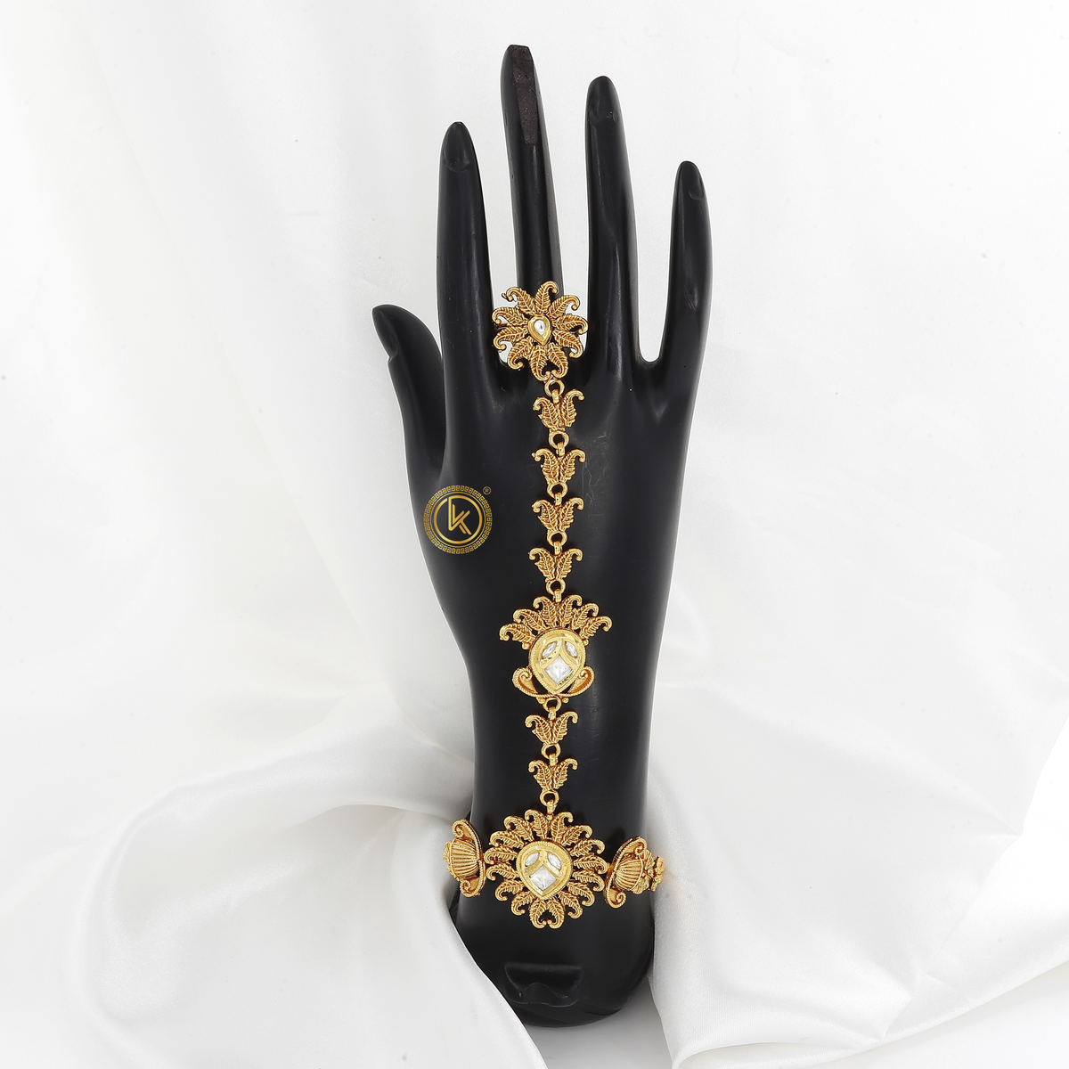 Beautiful Gold Hath Panja - Old-World Charm